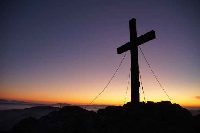 cross dawn dusk landscape